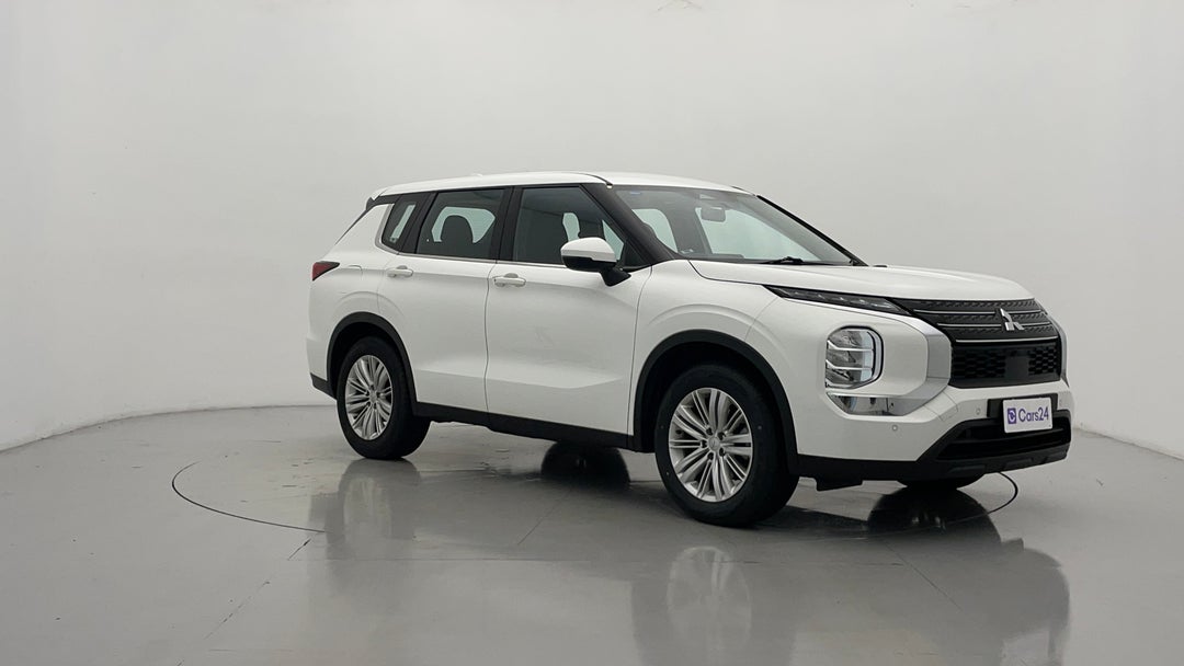 2024 Mitsubishi Outlander Es 5 Seat (2WD), Automatic, 53971 km, Right Front Diagonal (45- Degree) View