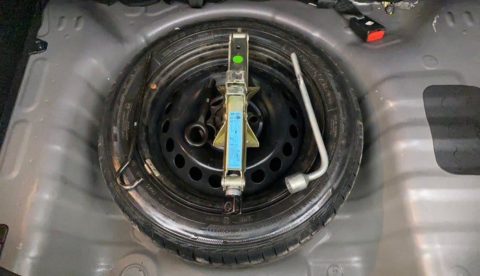 2015 Hyundai Grand i10 MAGNA 1.2 VTVT, Petrol, Manual, 27,394 km, Spare Tyre