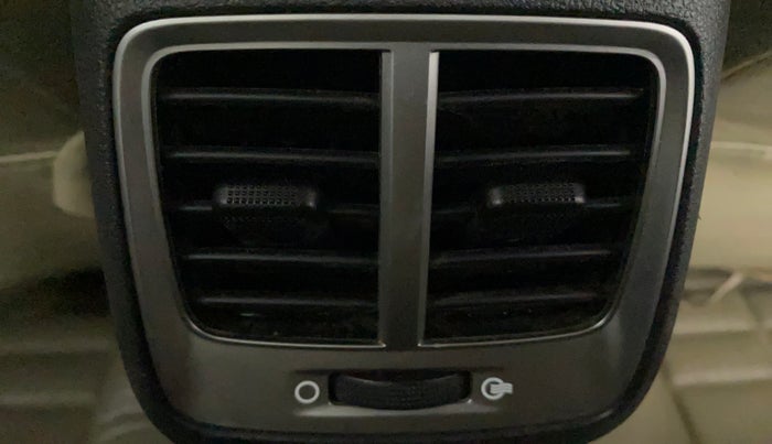 2018 Hyundai Verna 1.6 CRDI SX + AT, Diesel, Automatic, 50,653 km, Rear AC Vents