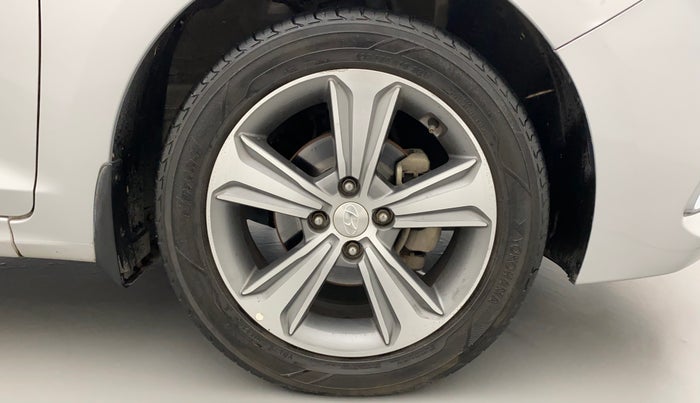 2018 Hyundai Verna 1.6 CRDI SX + AT, Diesel, Automatic, 50,653 km, Right Front Wheel