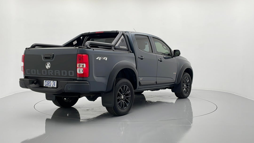 Right Back Diagonal (45- Degree) View