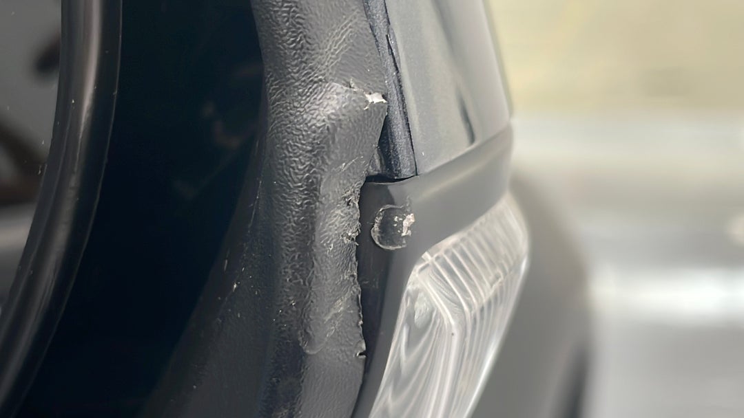 Side Mirrors Housing RHS Chip