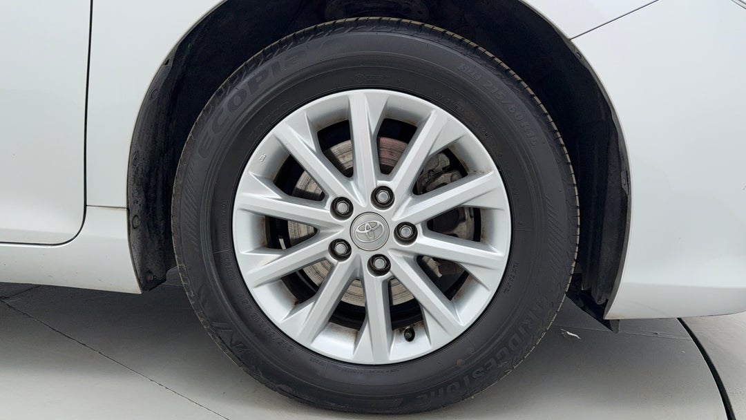 2017 Toyota Camry Altise, Automatic, 122259 km, Right Front Wheel