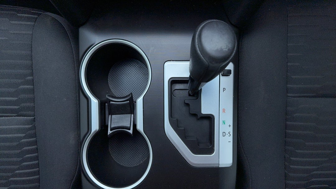 2017 Toyota Camry Altise, Automatic, 122259 km, Gear Lever 