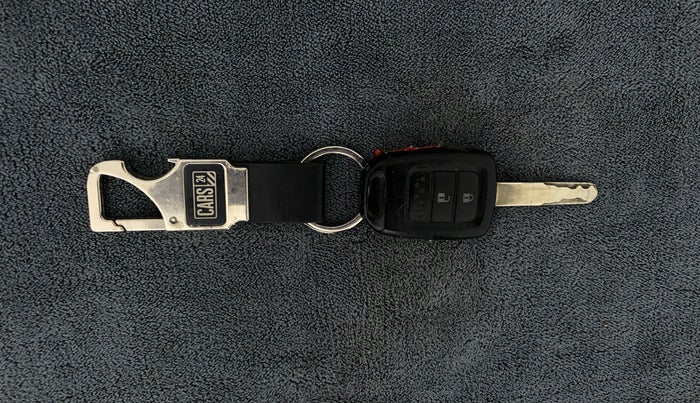 2017 Honda Jazz 1.2L I-VTEC SV, Petrol, Manual, 85,950 km, Key Close Up