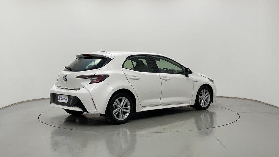 Right Back Diagonal (45- Degree) View