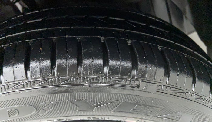 2013 Hyundai Grand i10 MAGNA 1.2 VTVT, Petrol, Manual, 44,113 km, Right Front Tyre Tread