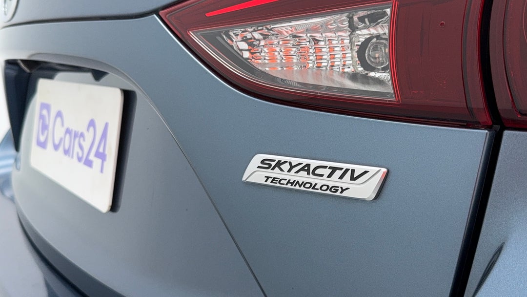 Badge (Boot Right Side)