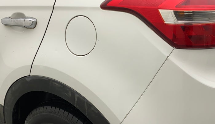 2016 Hyundai Creta E PLUS 1.6 PETROL, Petrol, Manual, 83,184 km, Left quarter panel - Slightly dented