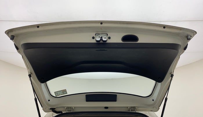 2016 Hyundai Creta E PLUS 1.6 PETROL, Petrol, Manual, 83,184 km, Boot Door Open