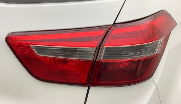 2016 Hyundai Creta E PLUS 1.6 PETROL, Petrol, Manual, 83,184 km, Right tail light - Minor scratches