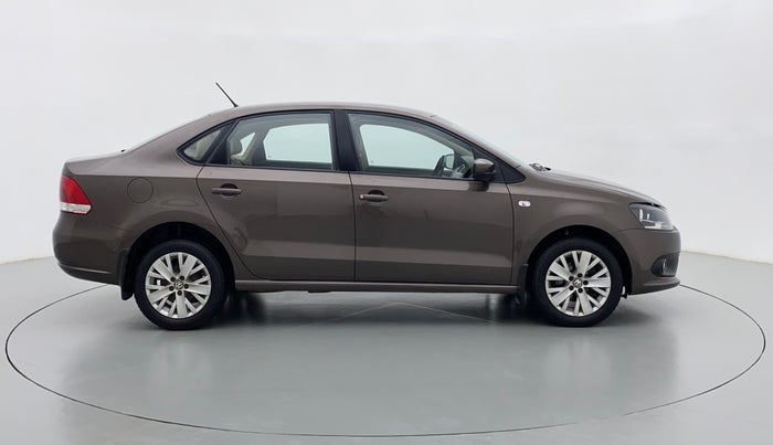 2015 Volkswagen Vento HIGHLINE 1.2 TSI AT, Petrol, Automatic, 39,741 km, Right Side