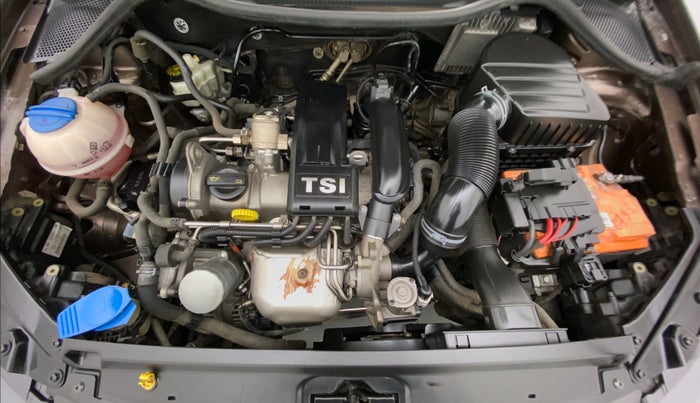 2015 Volkswagen Vento HIGHLINE 1.2 TSI AT, Petrol, Automatic, 39,741 km, Open Bonet