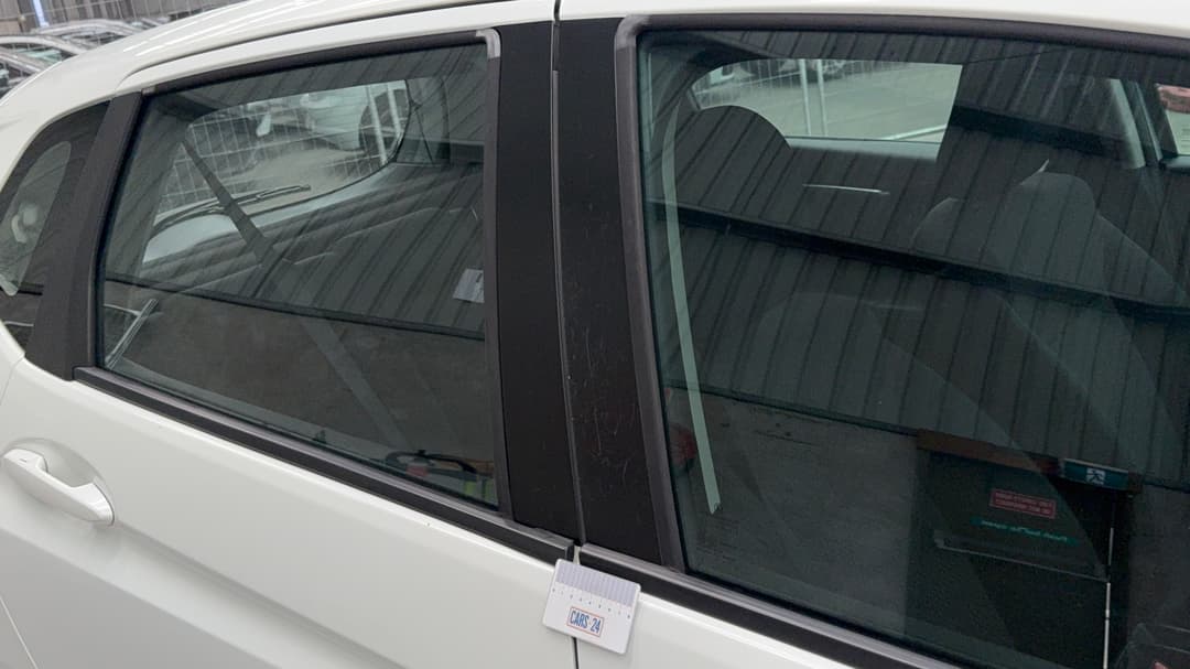 Doors Front RHS Scuff
