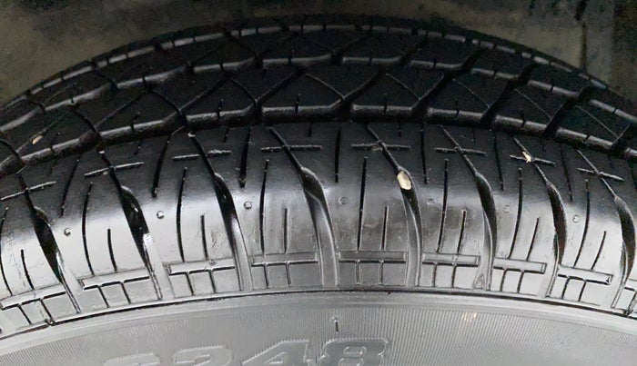2014 Maruti Swift Dzire VXI 1.2 BS IV, Petrol, Manual, 48,291 km, Right Front Tyre Tread