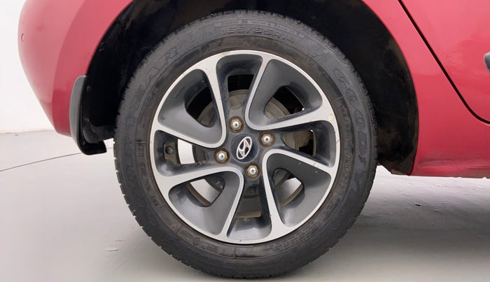 2017 Hyundai Grand i10 SPORTZ AT 1.2 KAPPA VTVT, Petrol, Automatic, 12,226 km, Right Rear Wheel