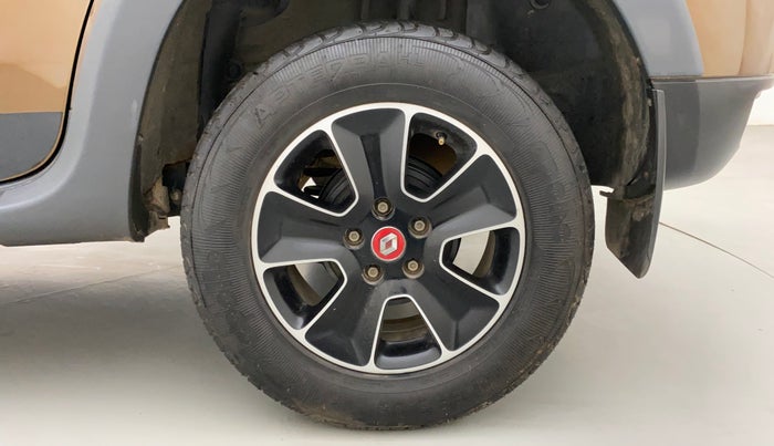 2018 Renault Duster RXS CVT, Petrol, Automatic, 31,875 km, Left Rear Wheel