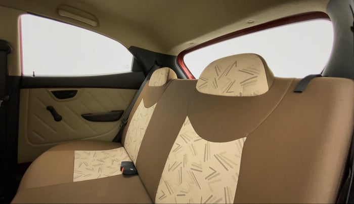 2014 Hyundai Eon D-LITE+, Petrol, Manual, 64,607 km, Right Side Rear Door Cabin