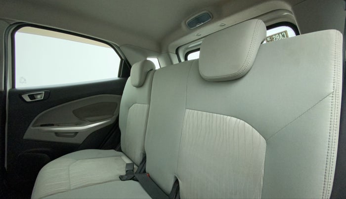 2015 Ford Ecosport TITANIUM 1.5L PETROL AT, Petrol, Automatic, 73,494 km, Right Side Rear Door Cabin
