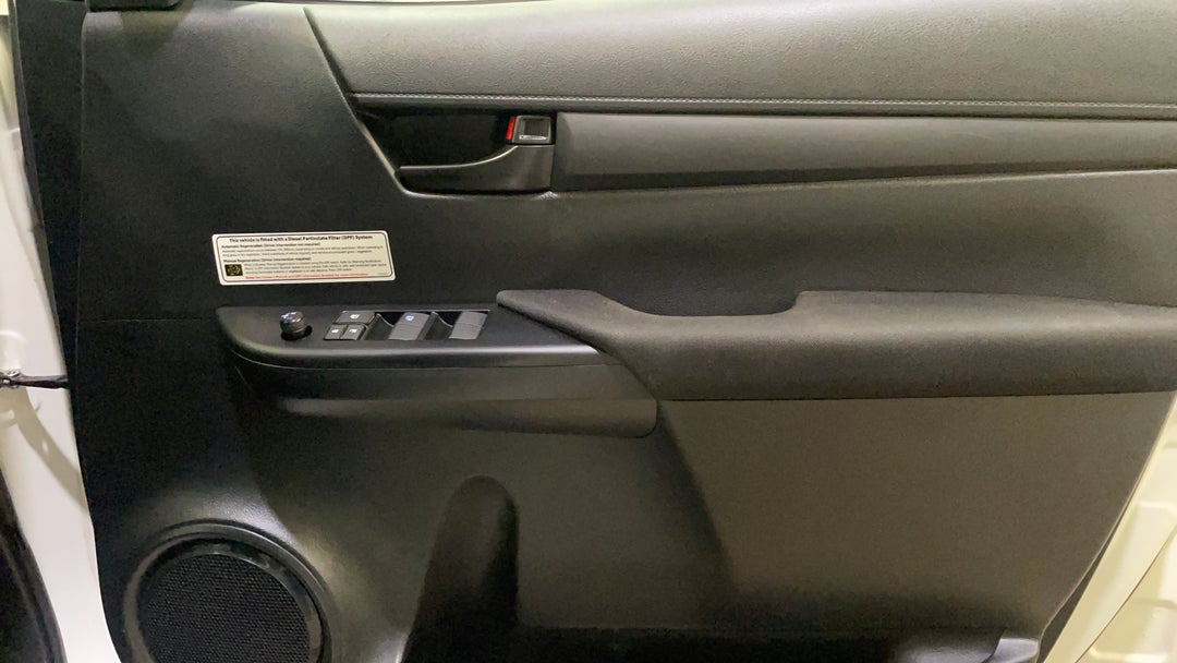 2021 Toyota Hilux Sr Hi-rider, Automatic, 52506 km, Speaker View