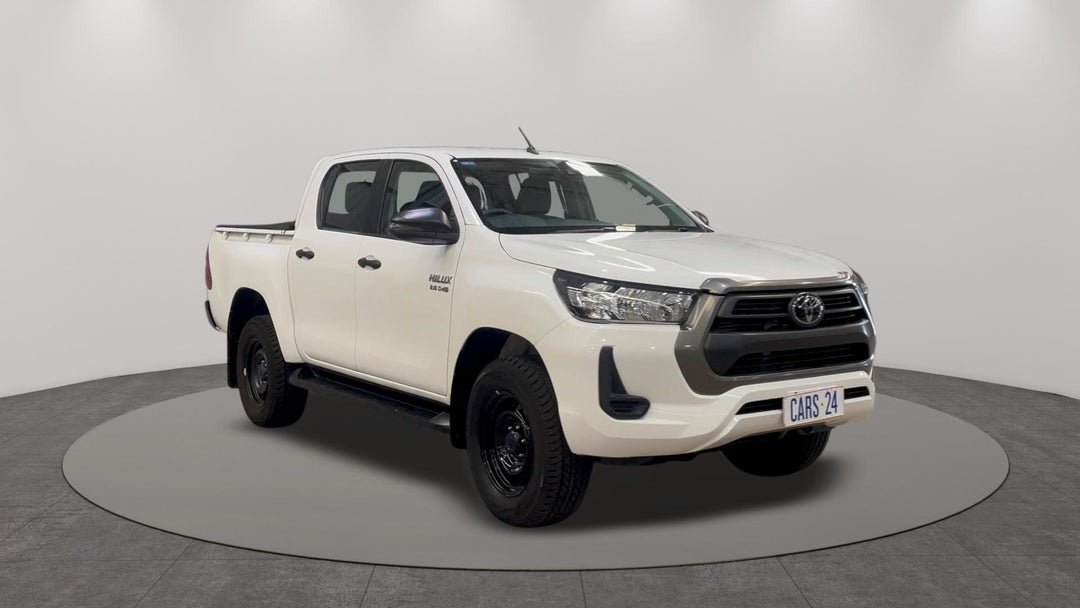 2021 Toyota Hilux Sr Hi-rider, Automatic, 52506 km, Right Front Diagonal (45- Degree) View