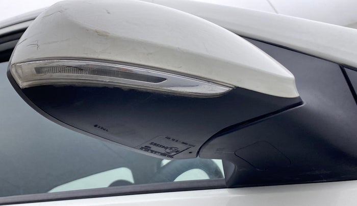 2019 Hyundai NEW SANTRO SPORTZ AMT, Petrol, Automatic, 49,705 km, Right rear-view mirror - Indicator light has minor damage