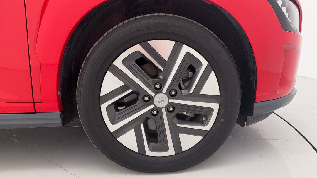 2022 Hyundai Kona Highlander Elect Srf Ext Range, Automatic, 64100 km, Right Front Wheel