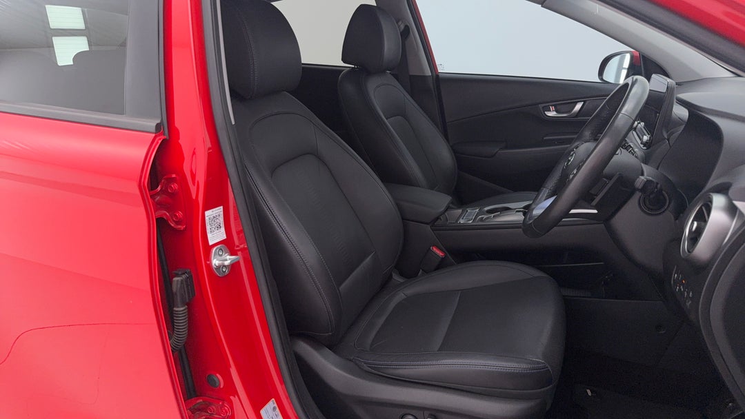 2022 Hyundai Kona Highlander Elect Srf Ext Range, Automatic, 64100 km, Right Side Front Door Cabin View