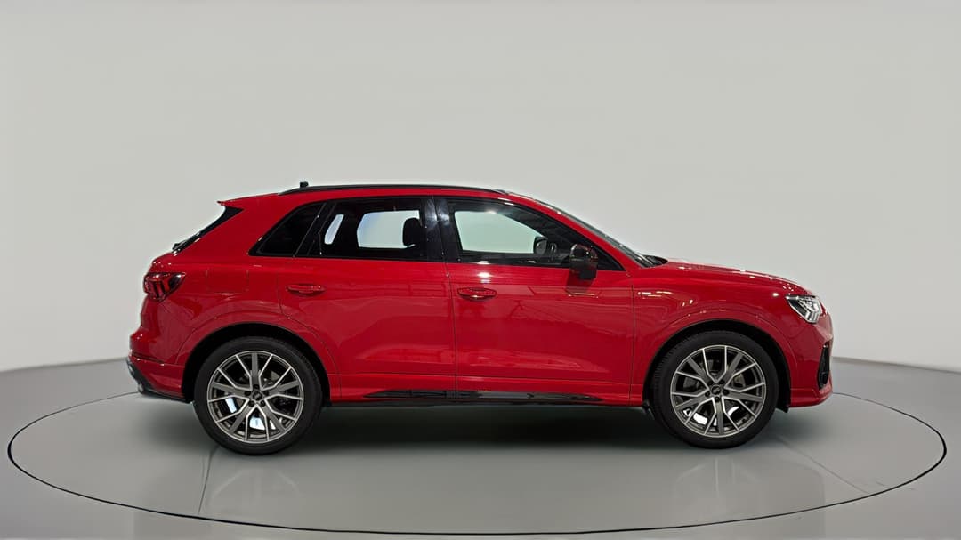 2020 Audi Q3 40 Tfsi Quattro S Line, Automatic, 57935 km, Right Side View