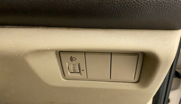 2012 Hyundai i20 SPORTZ 1.2, Petrol, Manual, 56,747 km, Dashboard - Headlight height adjustment not working