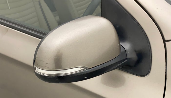 2012 Hyundai i20 SPORTZ 1.2, Petrol, Manual, 56,747 km, Right rear-view mirror - Cover has minor damage