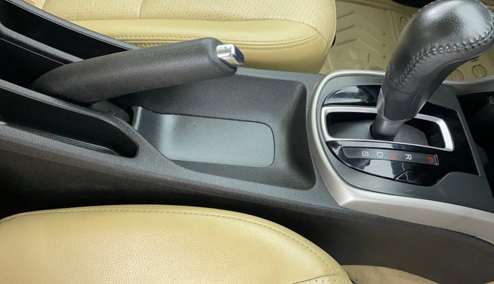 2017 Honda City VX CVT PETROL, Petrol, Automatic, 53,306 km, Gear Lever