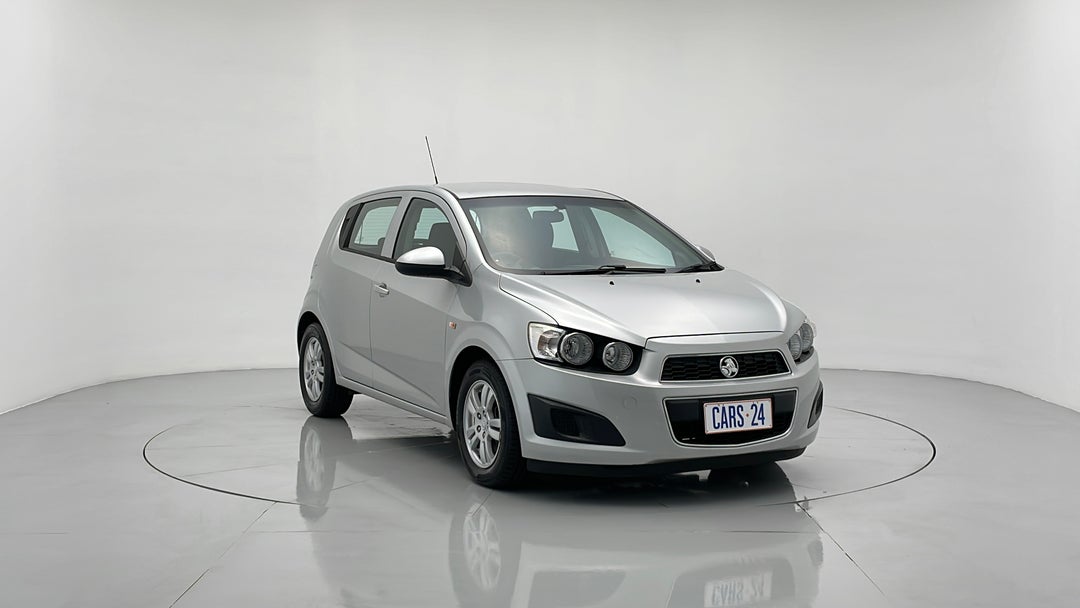 Right Front Diagonal (45- Degree) View