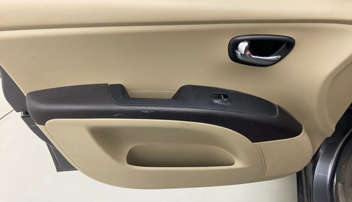 2012 Hyundai i10 SPORTZ 1.2, Petrol, Manual, 74,961 km, Left front window switch / handle - Window making noise/ moving slow