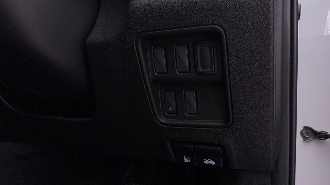 2023 Renault Koleos Zen (4x2), Automatic, 48296 km, Utility Switches/Buttons