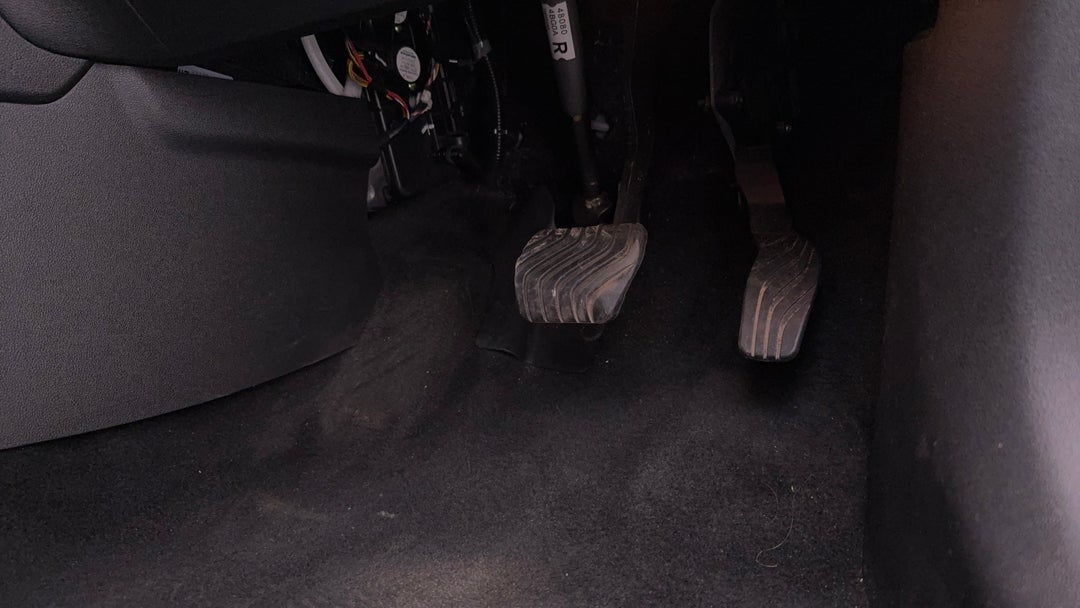 2023 Renault Koleos Zen (4x2), Automatic, 48296 km, Pedals and Footmat