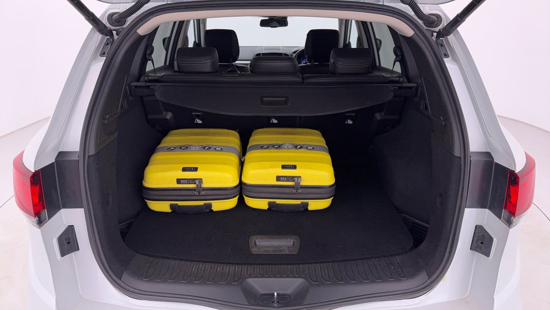 2023 Renault Koleos Zen (4x2), Automatic, 48296 km, Boot Inside View with Luggage