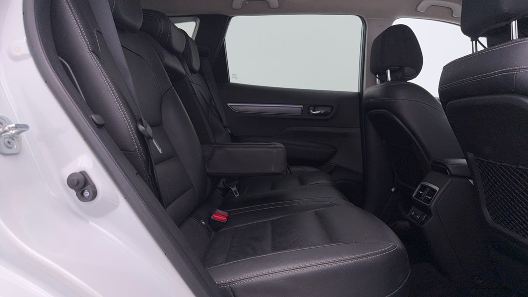 2023 Renault Koleos Zen (4x2), Automatic, 48296 km, Right Side Rear Door Cabin View