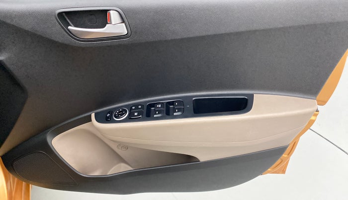 2016 Hyundai Grand i10 1.2 ASTA (O) AT, Petrol, Automatic, 44,403 km, Driver Side Door Panels Control