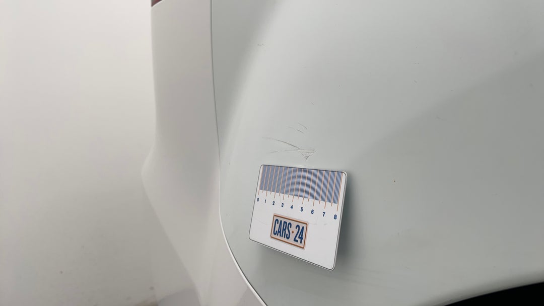 Quarter Panel Rear RHS Scratch