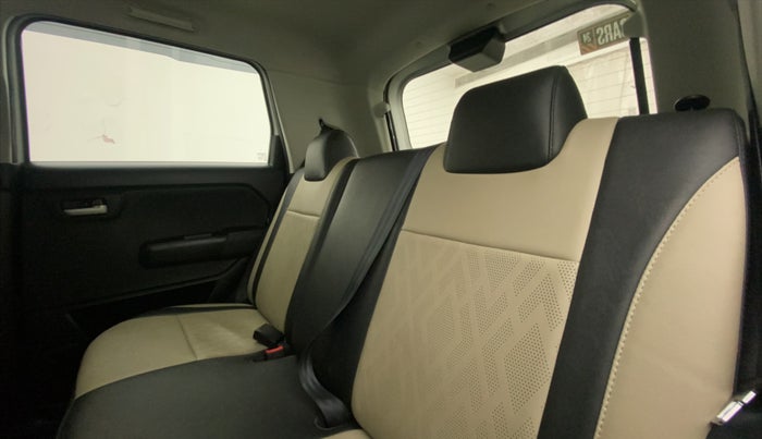 2021 Maruti New Wagon-R ZXI 1.2 AMT, Petrol, Automatic, 23,662 km, Right Side Rear Door Cabin