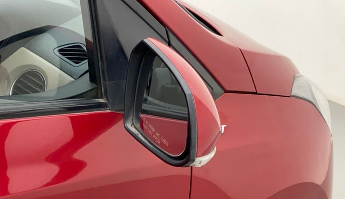 2016 Hyundai Xcent SX 1.2, Petrol, Manual, 35,480 km, Right rear-view mirror - Indicator light has minor damage