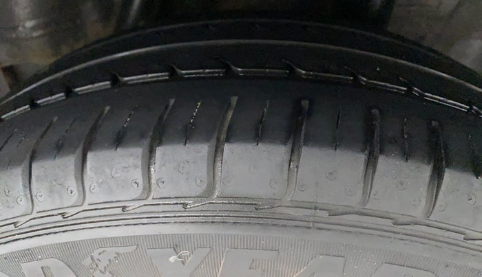 2021 Honda City 1.5L I-VTEC V MT 4TH GEN, Petrol, Manual, 27,377 km, Left Rear Tyre Tread