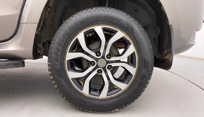 2015 Nissan Terrano XL D PLUS, Diesel, Manual, 1,15,925 km, Left Rear Wheel