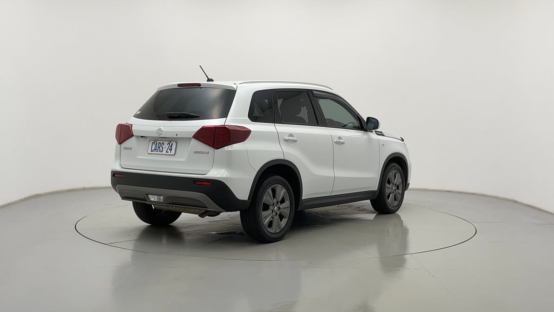 Right Back Diagonal (45- Degree) View