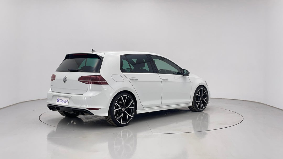 2015 Volkswagen Golf R, Automatic, 140975 km, Right Back Diagonal (45- Degree) View