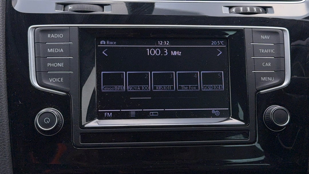 2015 Volkswagen Golf R, Automatic, 140975 km, Infotainment System