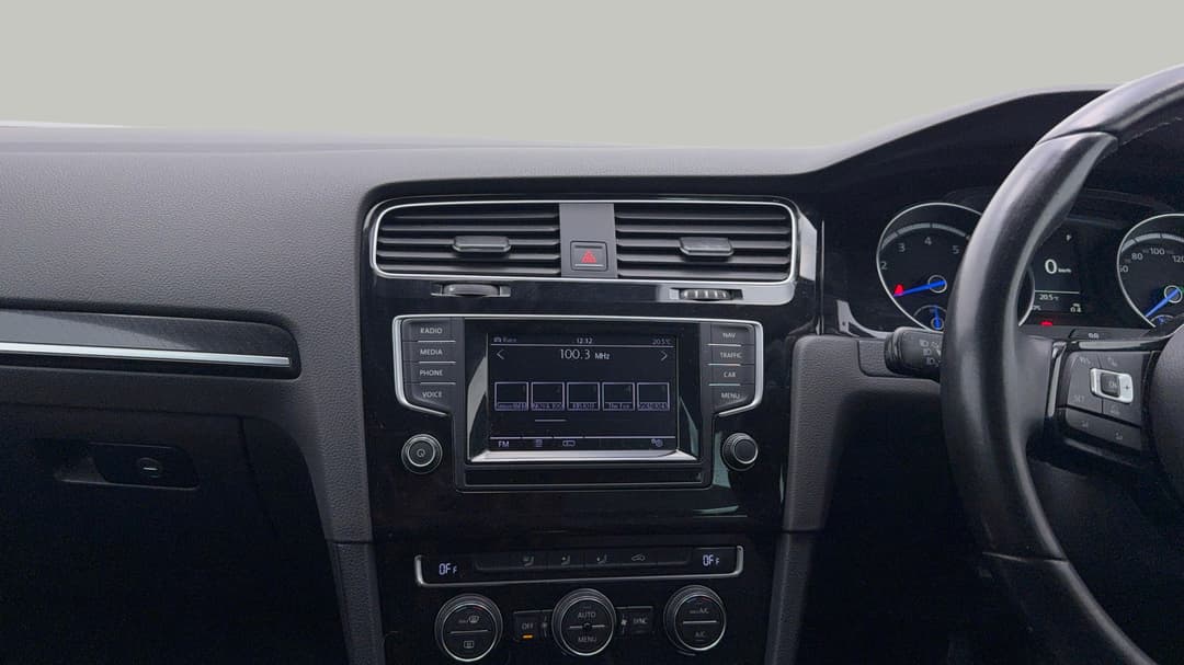 2015 Volkswagen Golf R, Automatic, 144955 km, Center Console