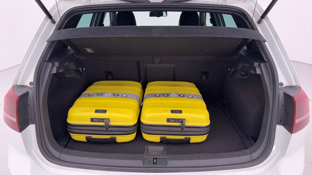 2015 Volkswagen Golf R, Automatic, 140975 km, Boot Inside View with Luggage