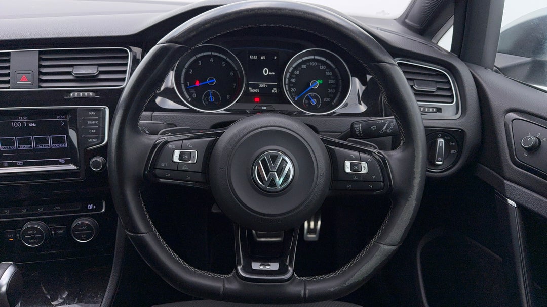 2015 Volkswagen Golf R, Automatic, 140975 km, Steering Wheel Close-up